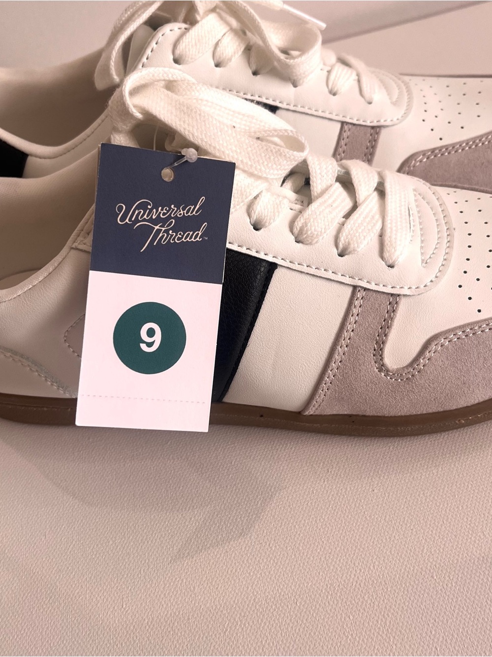 Universal Thread™ Size 9 Women’s Nikita Fashion Sneakers w/ Memory Foam Insole - Picture 14 of 15